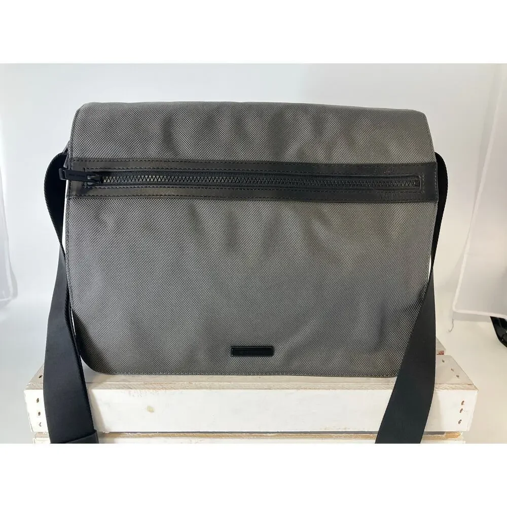 MICHAEL KORS NWT PARKER LG CHARCOAL CANVAS MESSANGER BAG